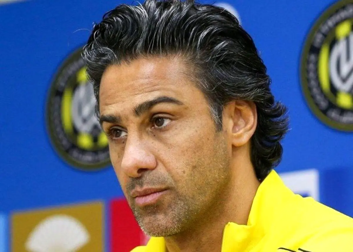 (عکس) فرهاد مجیدی کارشناس برنامه تلویزیونی امارات شد