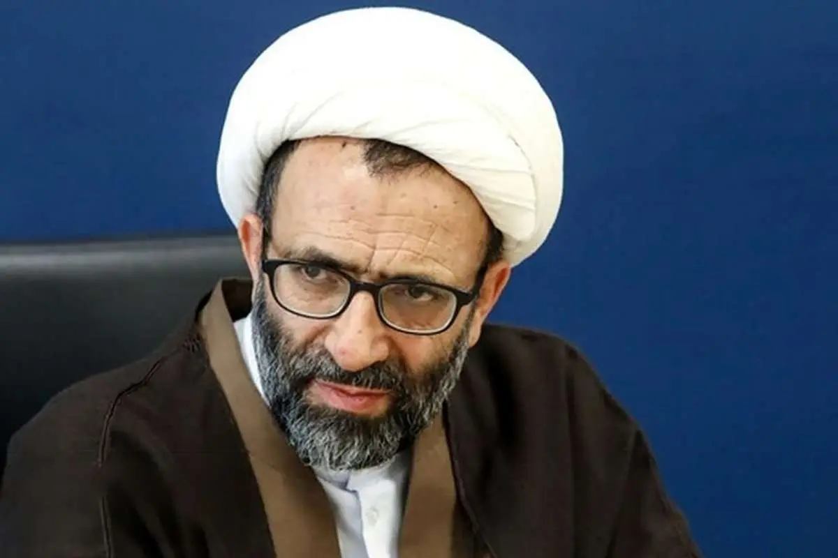 انتقاد ۲ عضو هیات رئیسه مجلس از همراهی خانواده پزشکیان در سفر عراق