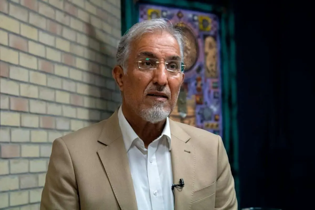 راغفر: حتی اگر دلار به ۲۰۰ هزار تومان برسد، برندگان تورم در ایران از آن استقبال میکنند