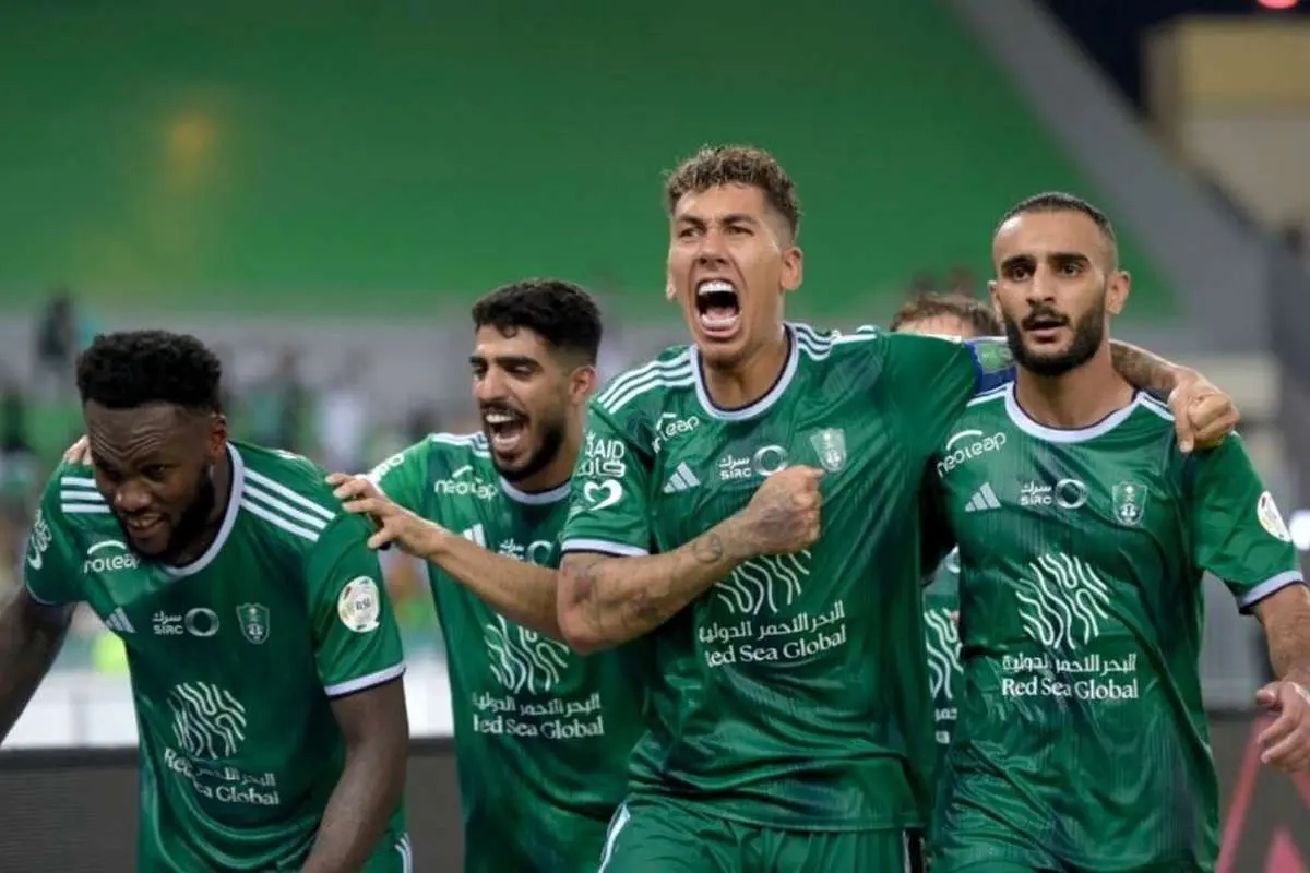 همهی ستارگان الاهلی برای دیدار با پرسپولیس به صف شدند