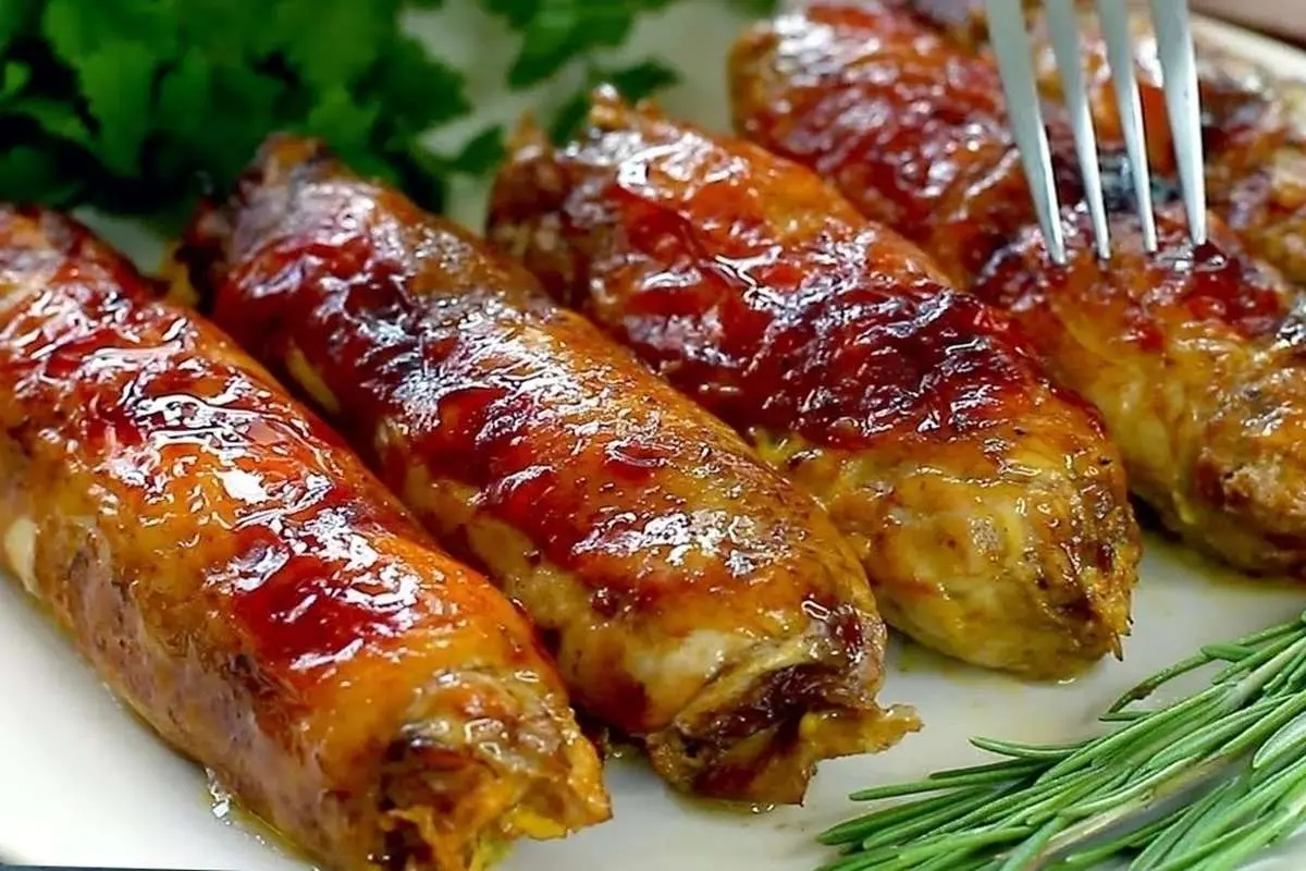 (ویدئو) طرز تهیه یک غذای متفاوت بلاروسی با ران مرغ