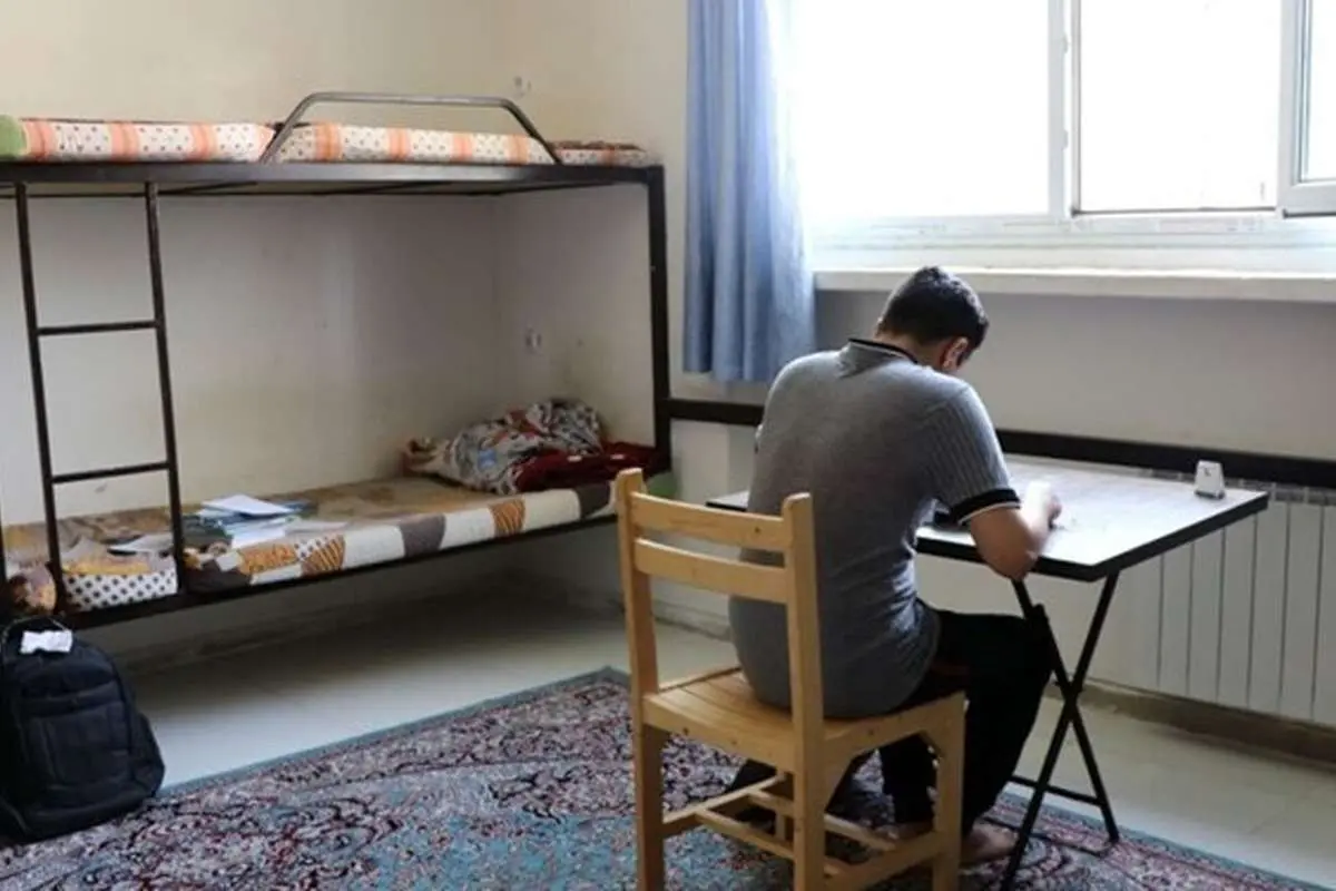 افسردگی ۳۰ درصد خوابگاهیها از دوری خانواده؛ دانشجویان نسل Z چه مشکلاتی دارند؟