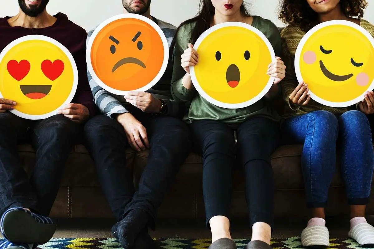 بدترین عادتهای متولدین هر ماه