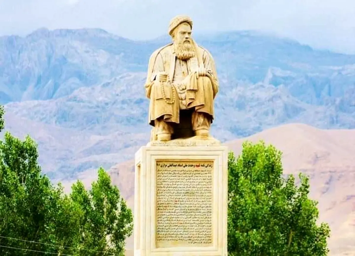 (ویدئو) طالبان نماد یادبود عبدالعلی مزاری را تخریب کرد