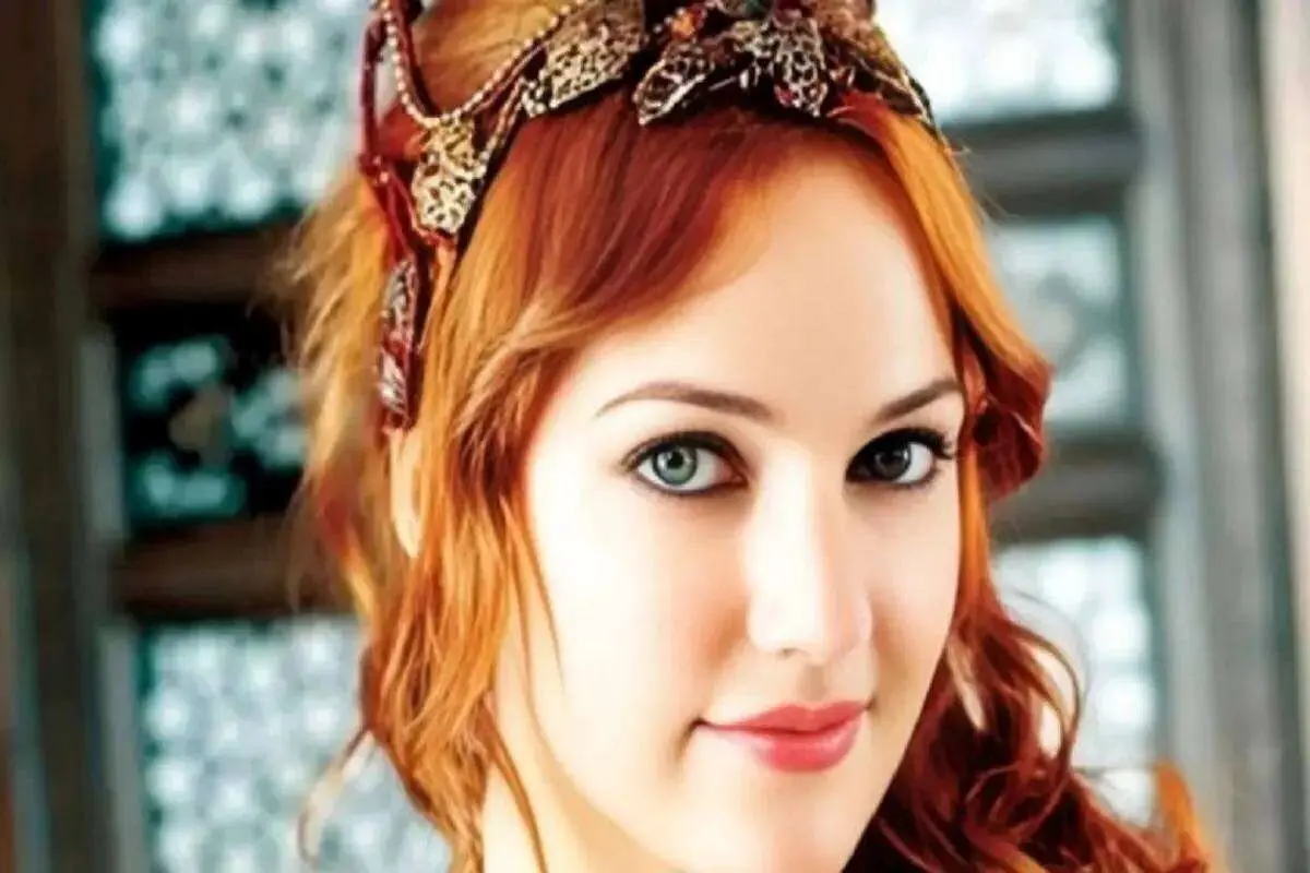 (تصویر) ظاهر خرم سلطان در ۴۰ سالگی