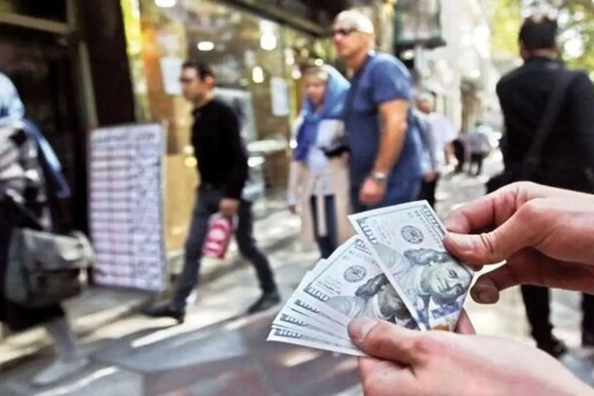پیش بینی یک کارشناس: نوسانات دلار موقتی خواهد بود