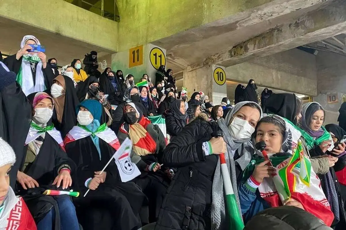 حضور زنان در دیدار ایران مقابل قطر در مشهد