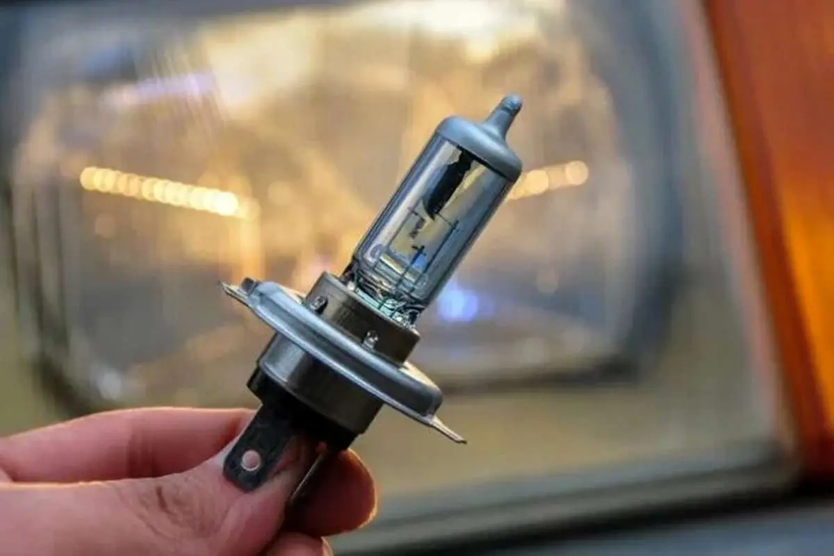 طول عمر چراغهای خودرو چقدر است؟