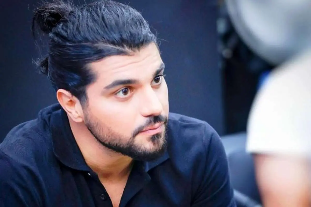 (ویدیو) چرا سینا سهیلی فامیلی‌اش را به سینا مهراد تغییر داد؟