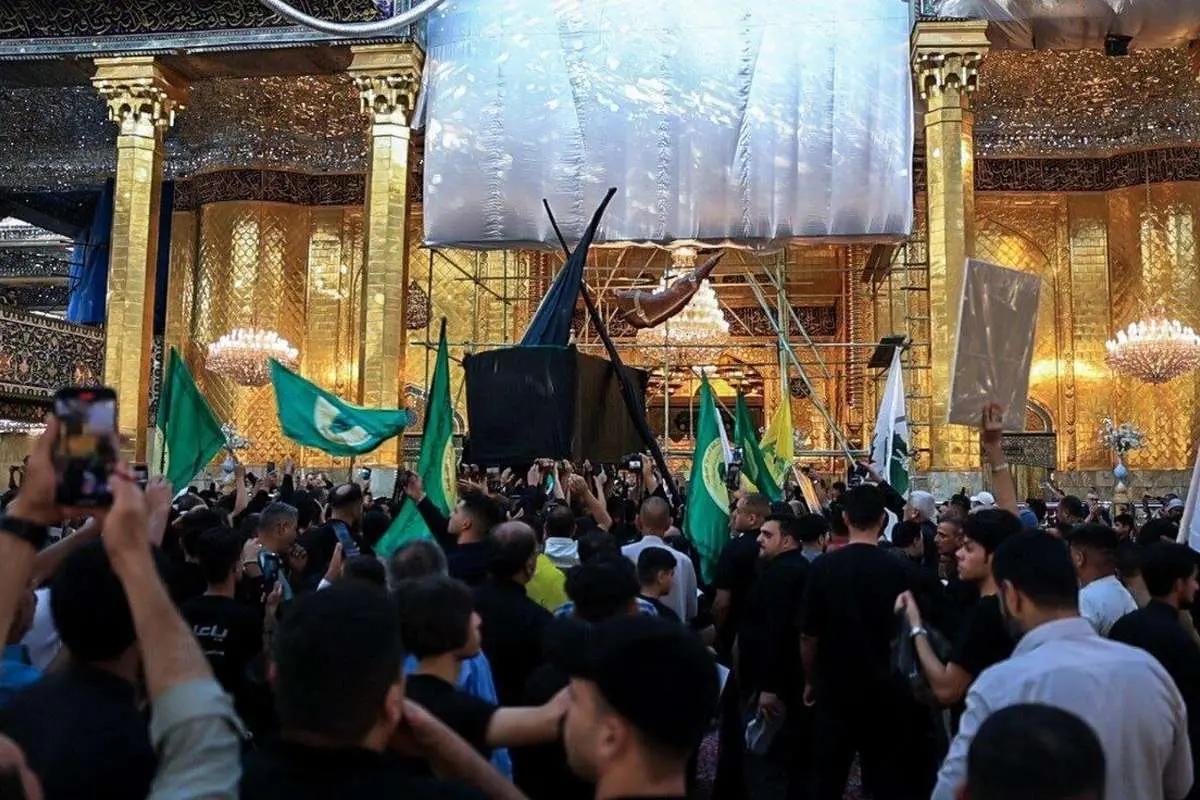 (تصاویر) تشییع نمادین پیکر سید حسن نصرالله در کربلا