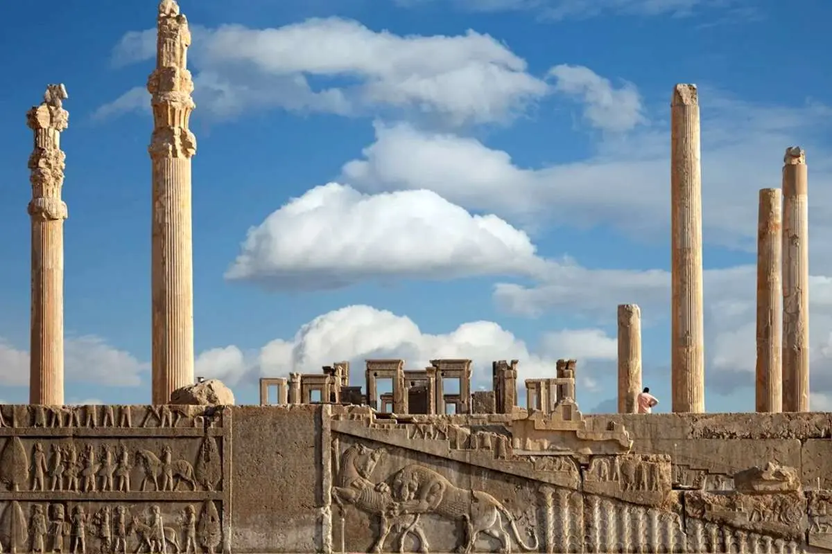 نجات تخت جمشید بدون بودجه و برنامهریزی بلندمدت ممکن نیست