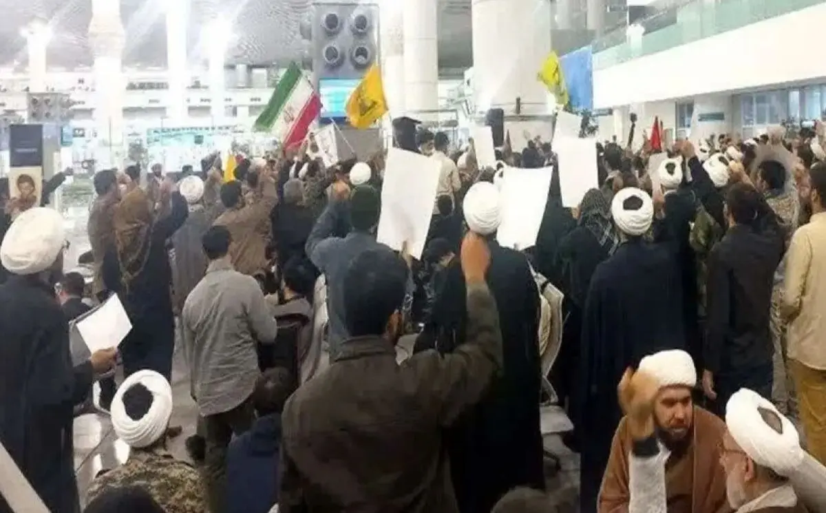 تجمع در فرودگاه امام برای اعزام به لبنان