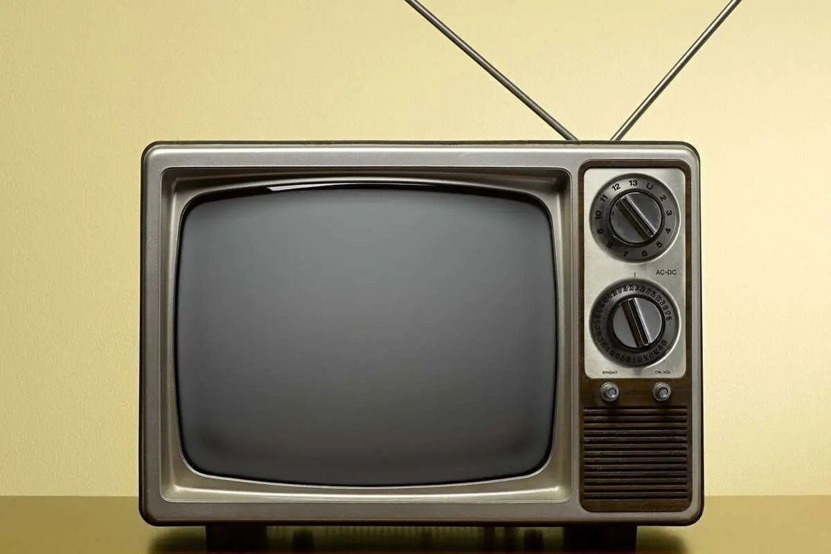 تلویزیون آخر هفته چه فیلم‌هایی پخش می‌کند؟