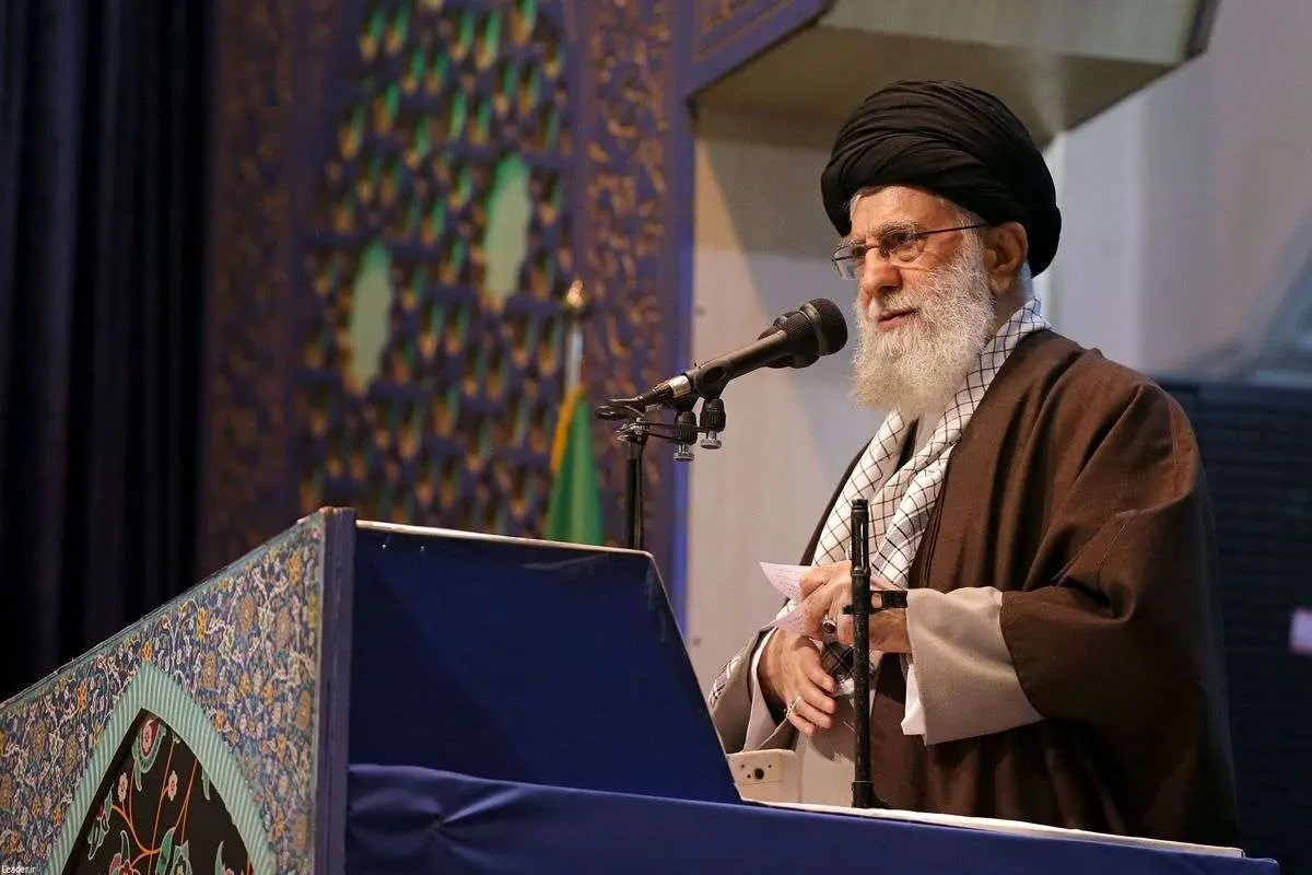 (ویدئو) کارشناس صداوسیما: آیا برای نماز جمعه از سقوط هلیکوپتر یا ترور هنیه درس گرفتهایم؟