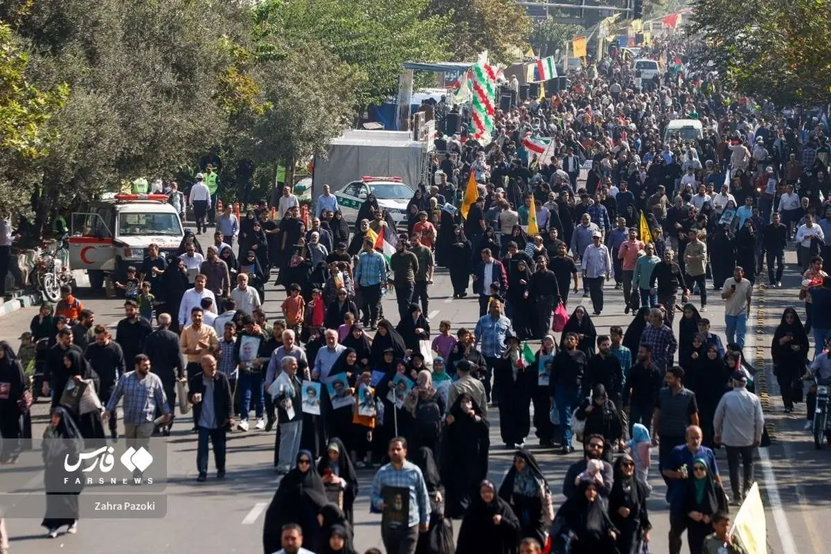 (تصاویر) حالوهوای نماز جمعه تهران به امامت رهبر انقلاب