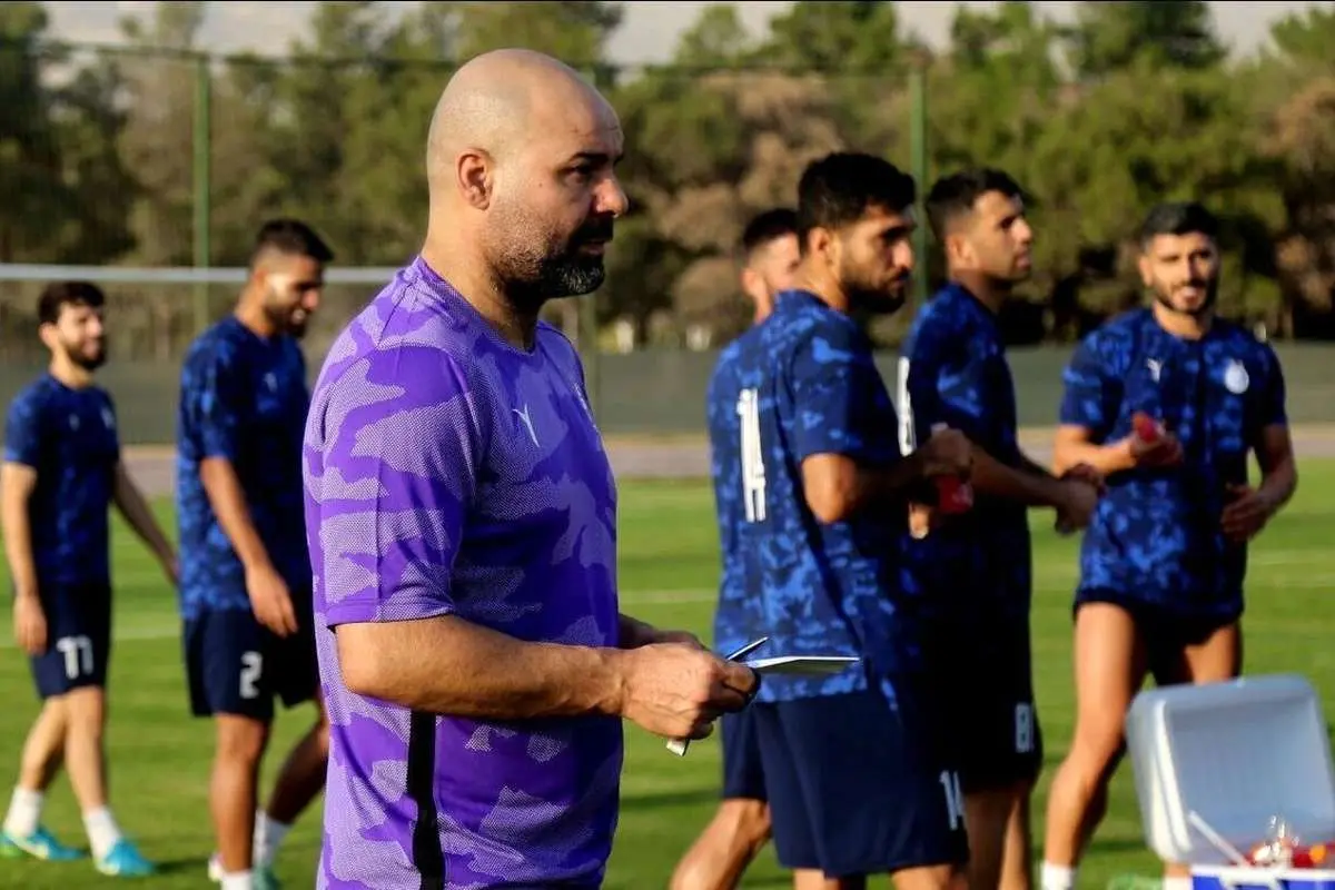 غیبت سرمربی موقت آبیها در نشست خبری!