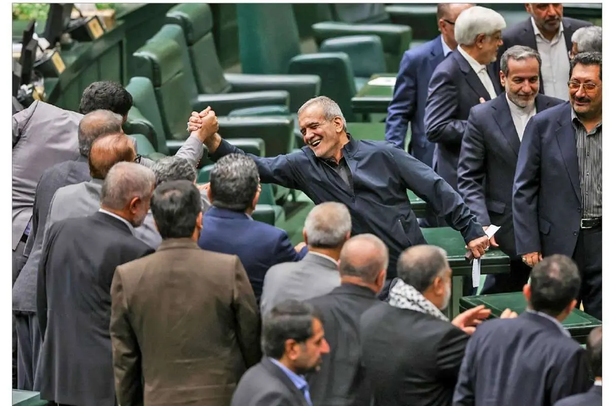 نیازی نیست با ذره بین به دنبال مفهوم «وفاق ملی» بگردیم
