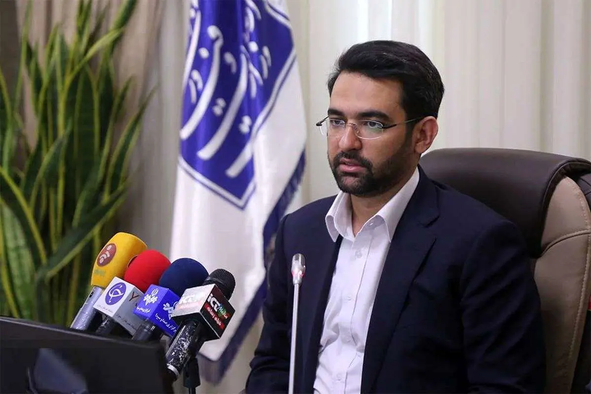 آذری جهرمی: اگر می‌خواهیم هژمونی غرب را بشکنیم کلیدش خدمت به مردم است