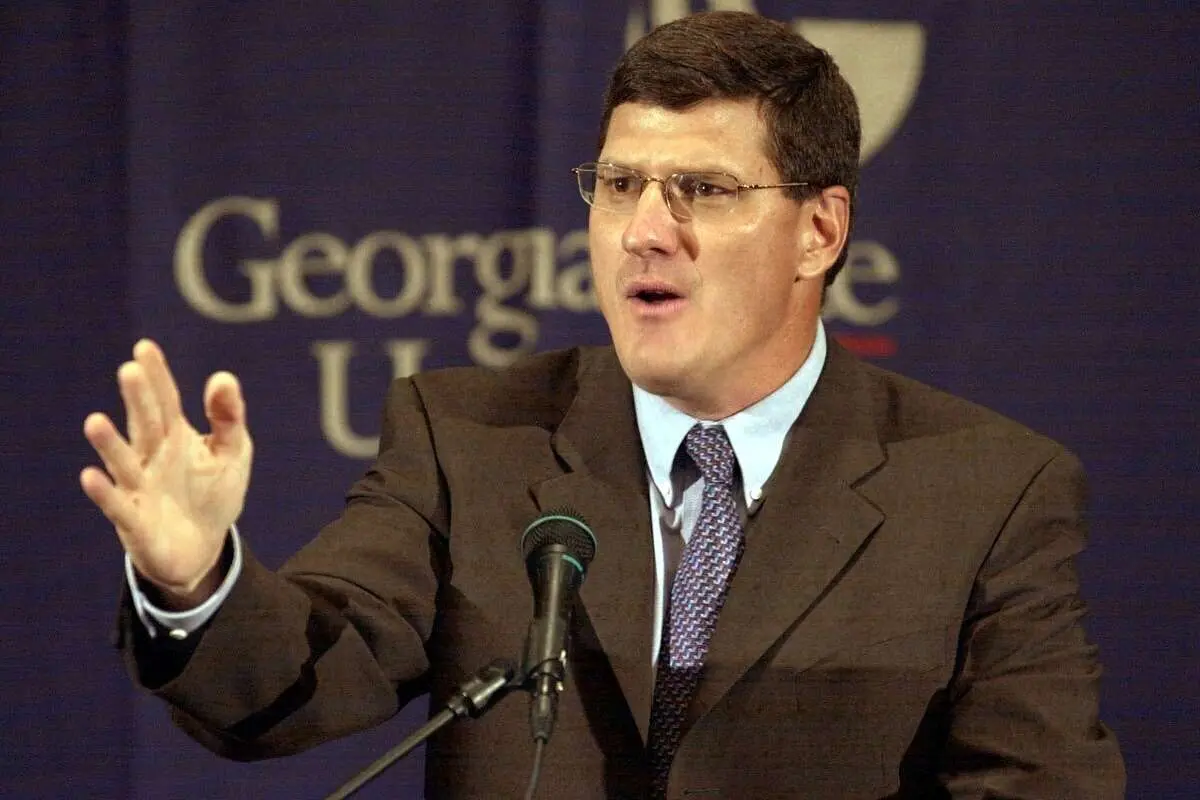 تمجید ویژه نظامی مشهور آمریکایی از محسن یگانه