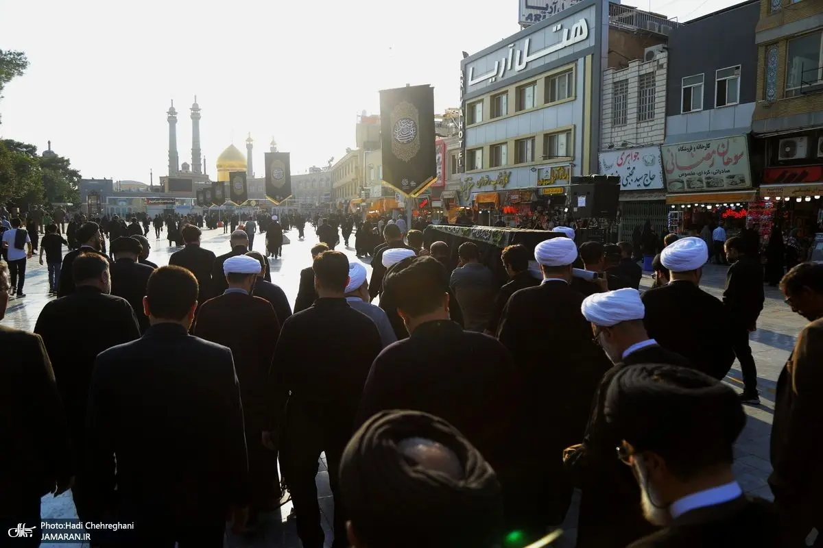 (تصاویر) مراسم تشییع عروس آیت‌الله گلپایگانی