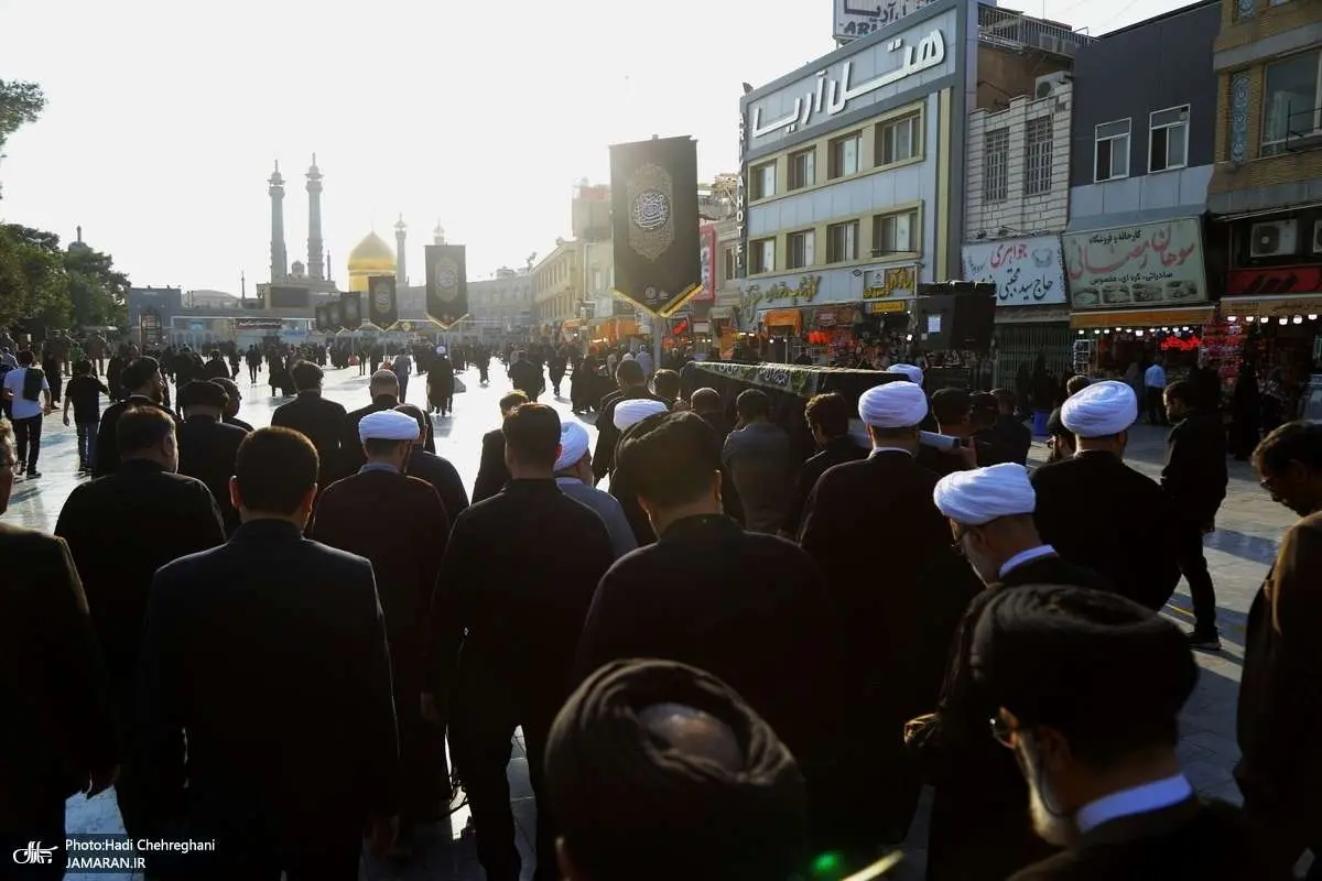 (تصاویر) مراسم تشییع عروس آیت‌الله گلپایگانی
