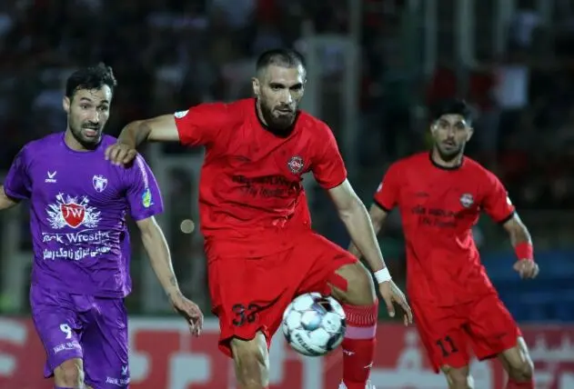 هنر مذاکرات آقاسی همزمان با تراکتور، پرسپولیس، سپاهان و استقلال!