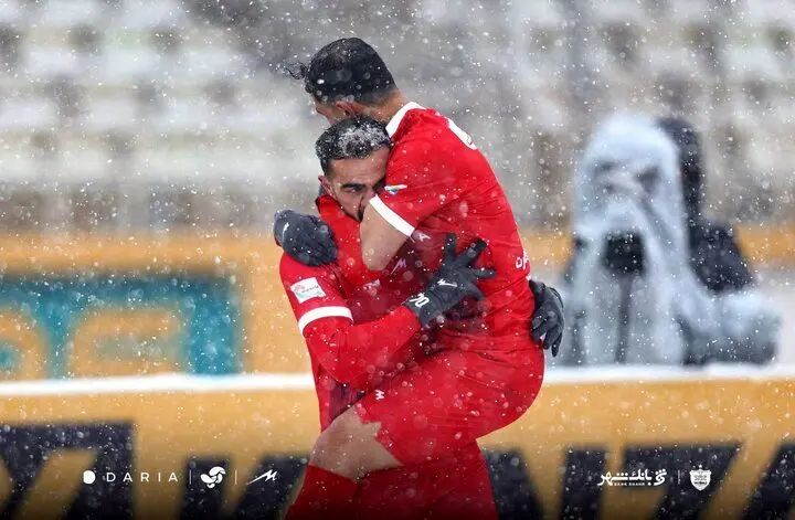 نگرانی بزرگ درباره وضعیت ۲ ستاره پرسپولیس در روزهای جنگ

