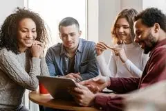 ۷ گام برای ساخت یک تیم هوشمند و با عملکرد بالا