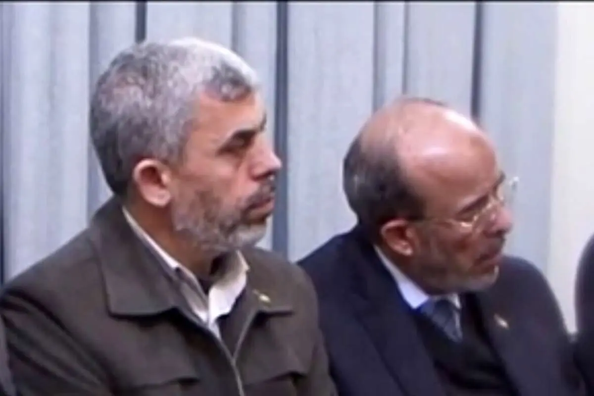 فیلمی از حضور شهید یحیی سنوار در تهران و دیدارش با رهبر انقلاب