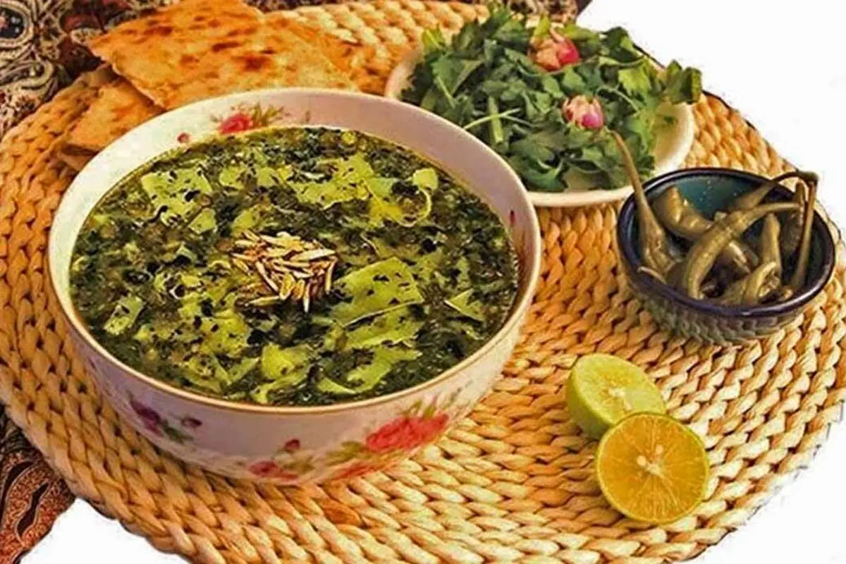 طرز پخت آش لخشک پاییزی؛ یک غذای ساده، مقوی و سریع (ویدئو)