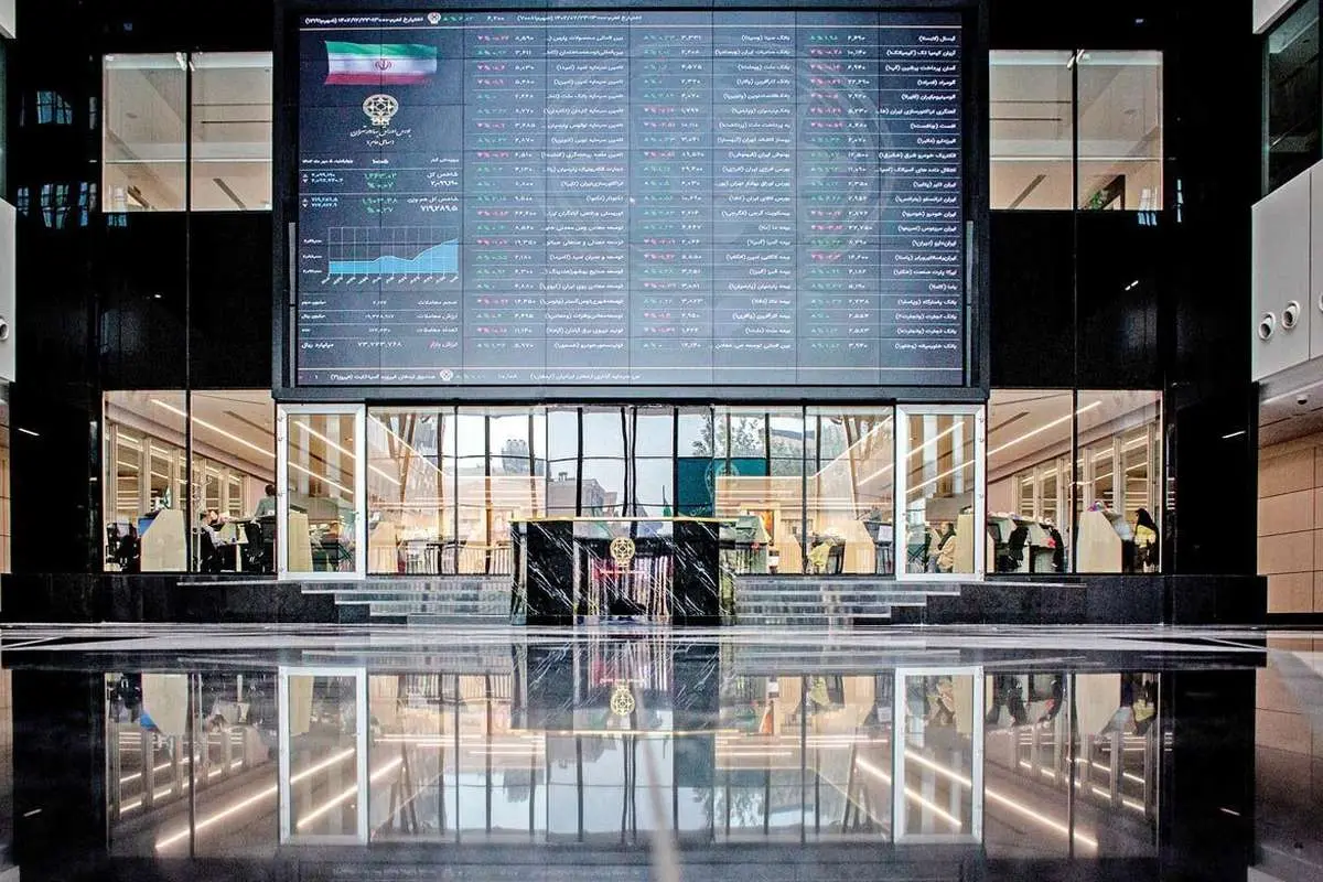 آغاز ریزشی بورس؛ ارزش دلاری بازار به ۱۱۷ میلیارد دلار رسید