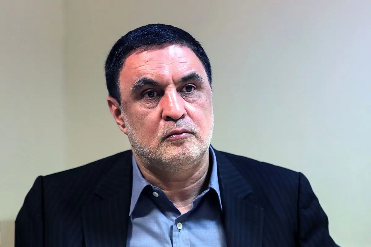 ایمانی: پزشکیان تحت فشار است، اما سکوت کرده