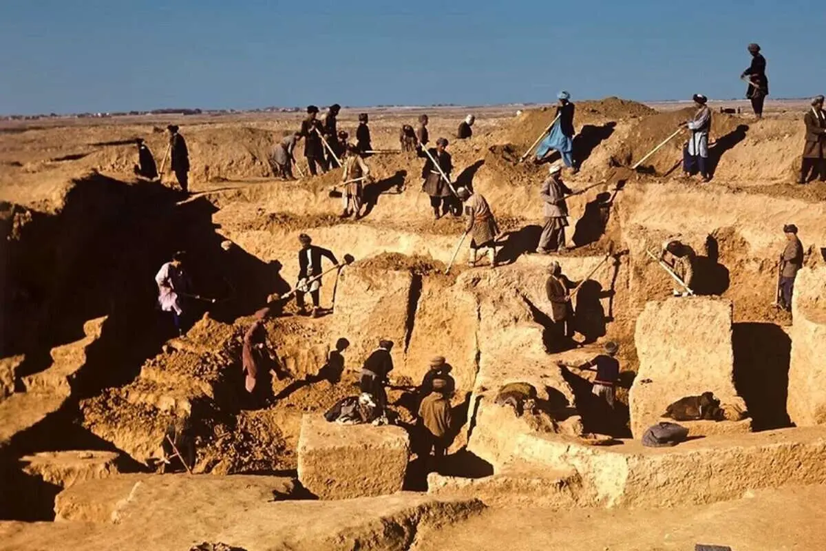 (تصاویر) زنان این گورستان با طلا و زمرد دفن شده‌اند