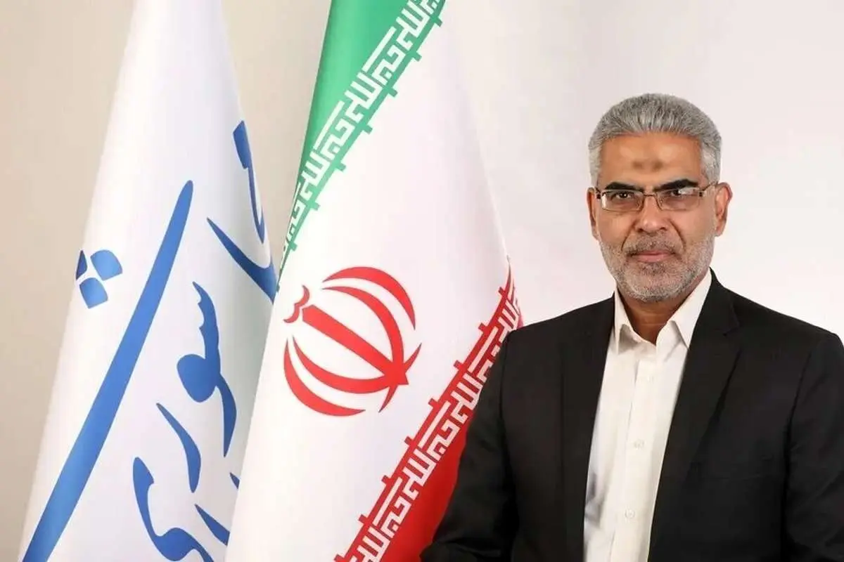 صمصامی: مطرح کردن بحث ساخت «بمب اتم» آتو دادن است