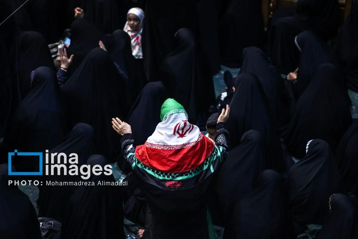 (تصاویر) مراسم وداع با پیکر شهید «عباس نیلفروشان»