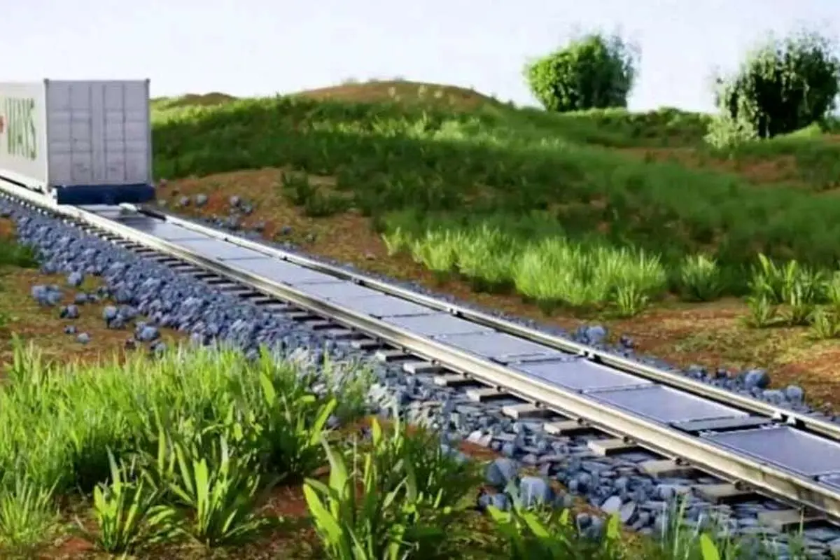 پنل‌های خورشیدی روی ریل‌های سوئیس پهن می‌شود؛ راه‌آهن خورشیدی چگونه کار می‌کند؟