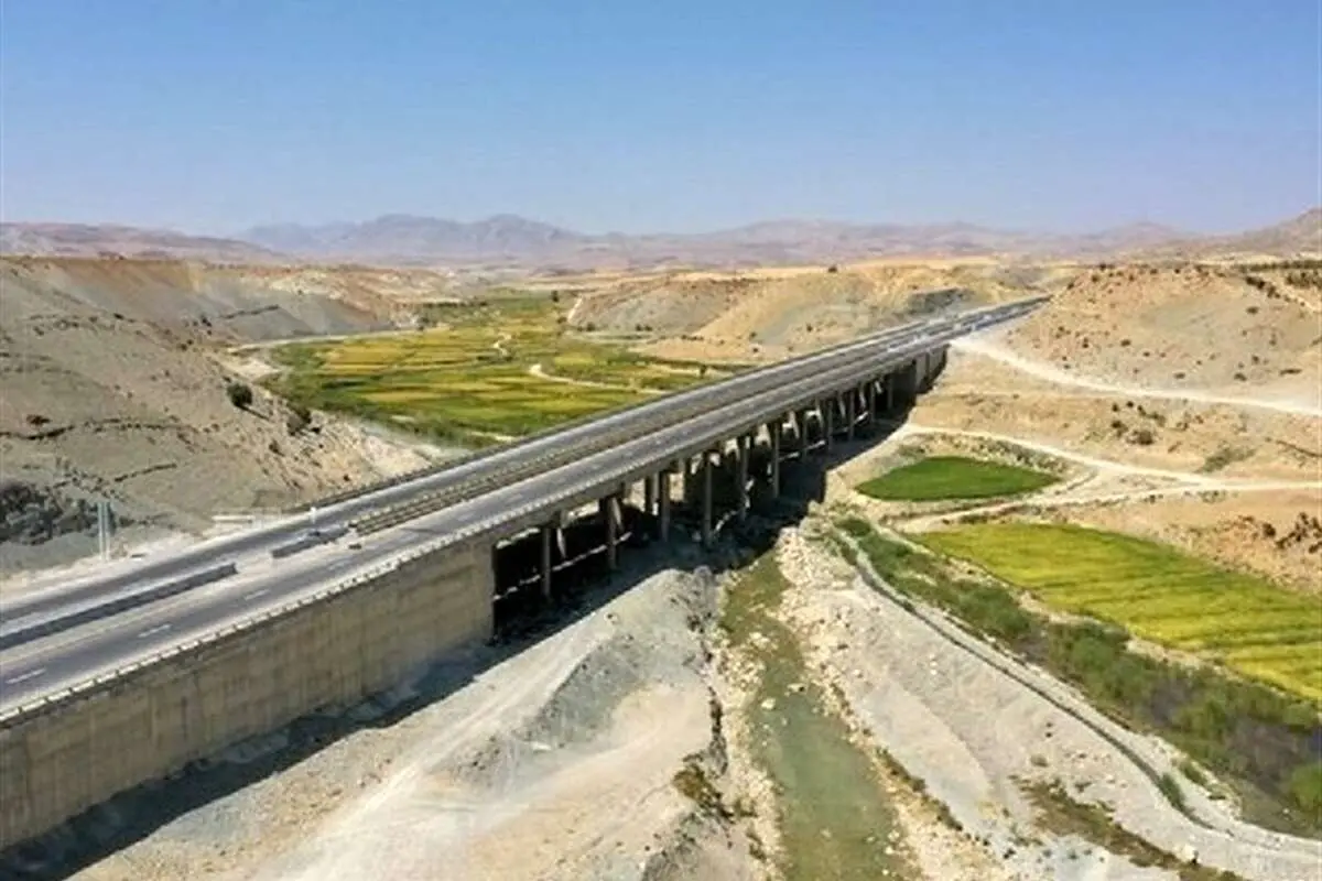عوارض ۱۲۰ هزار تومانی بر آزادراه اصفهان - شیراز