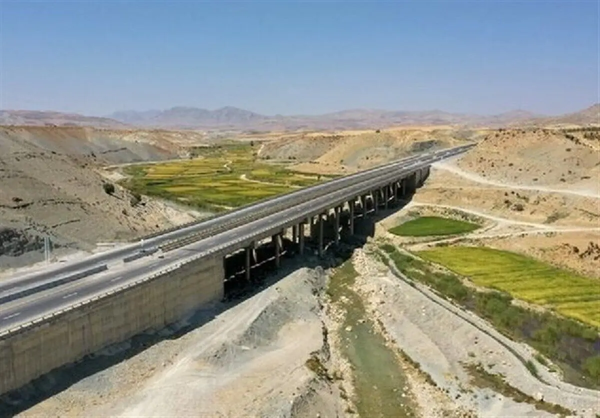 عوارض ۱۲۰ هزار تومانی بر آزادراه اصفهان - شیراز