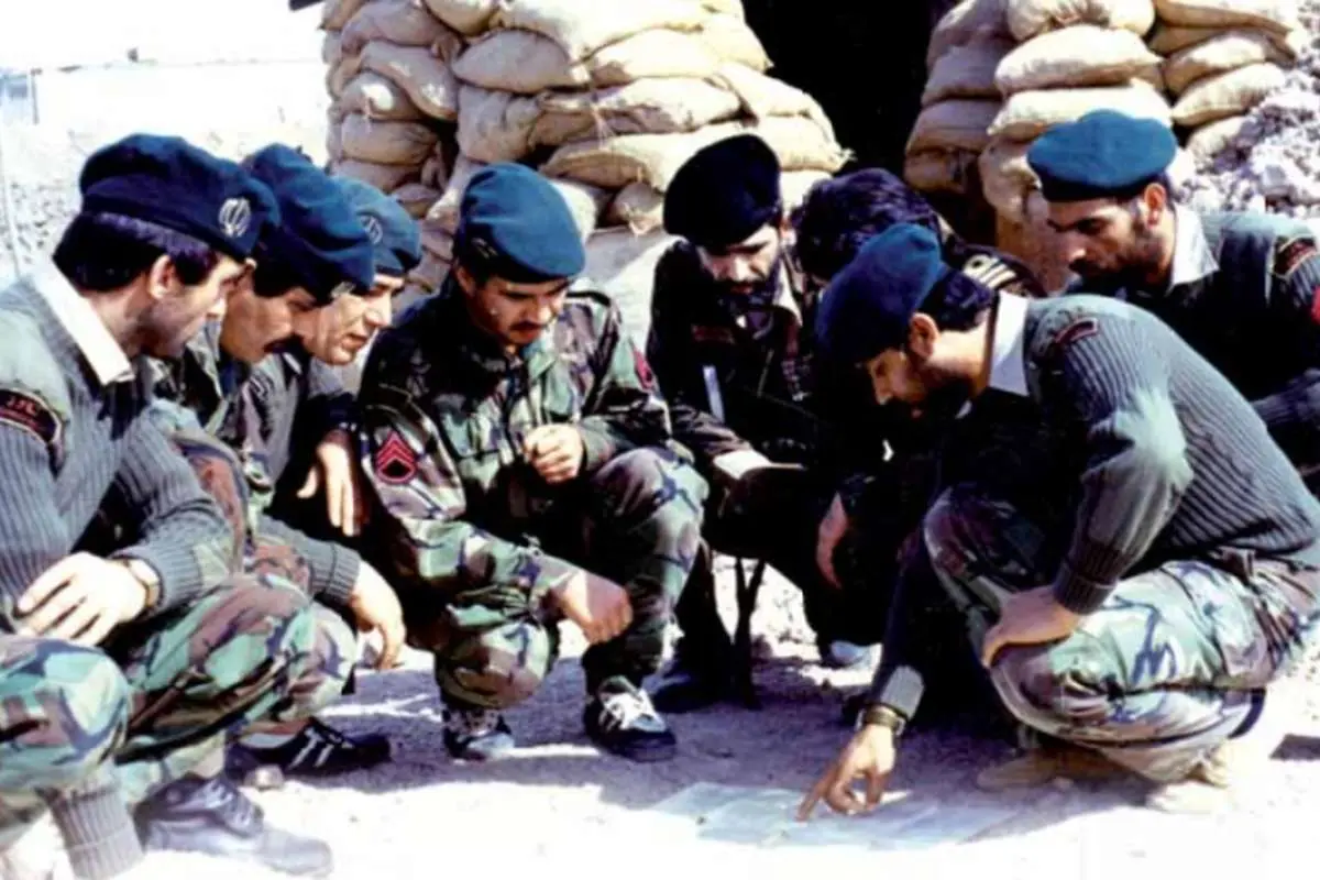 (ویدئو) چگونه فرمانده تکاروان ایرانی با خوردن قورباغه نجات پیدا کرد