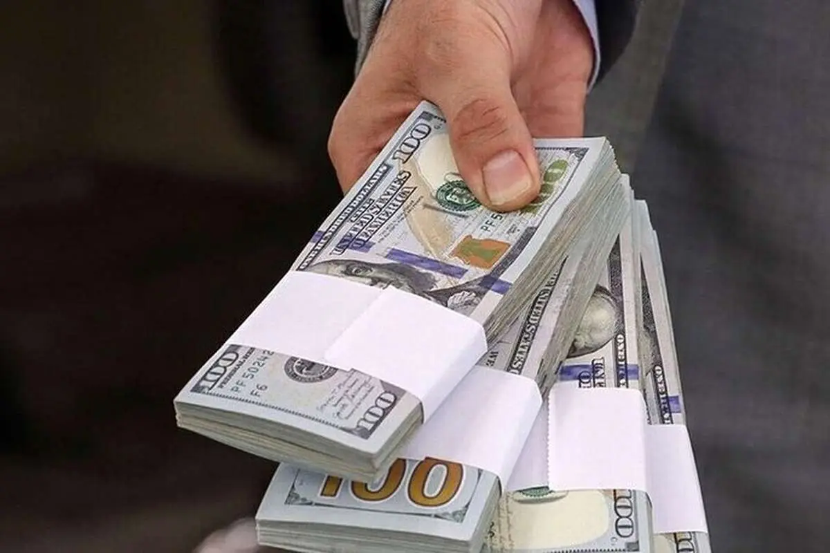دلار به زیر ۶۰ هزار تومان برمیگردد؟/ رد پای این کشور عربی در گرانیهای دلار