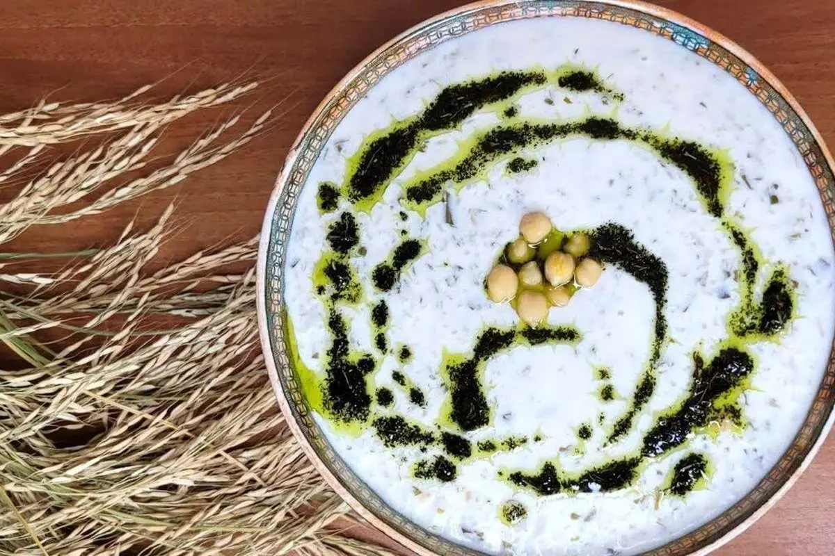 طرز تهیه آش دوغ ساده با برنج با طعم عالی و اصیل