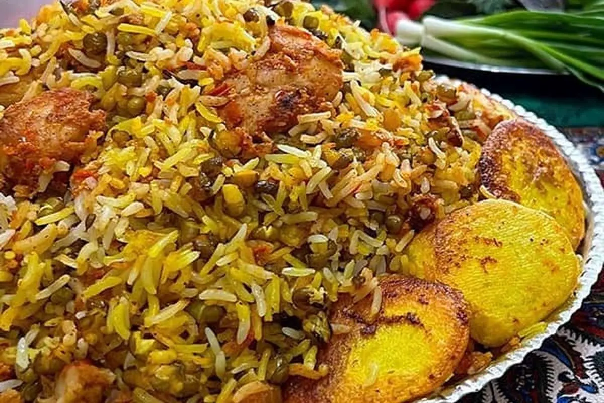 ماش پلو با تهدیگ پیاز، خوشمزهترین دستور پخت ماش پلو