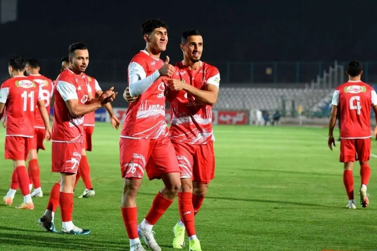 میانبر پرسپولیس به صدر جدول