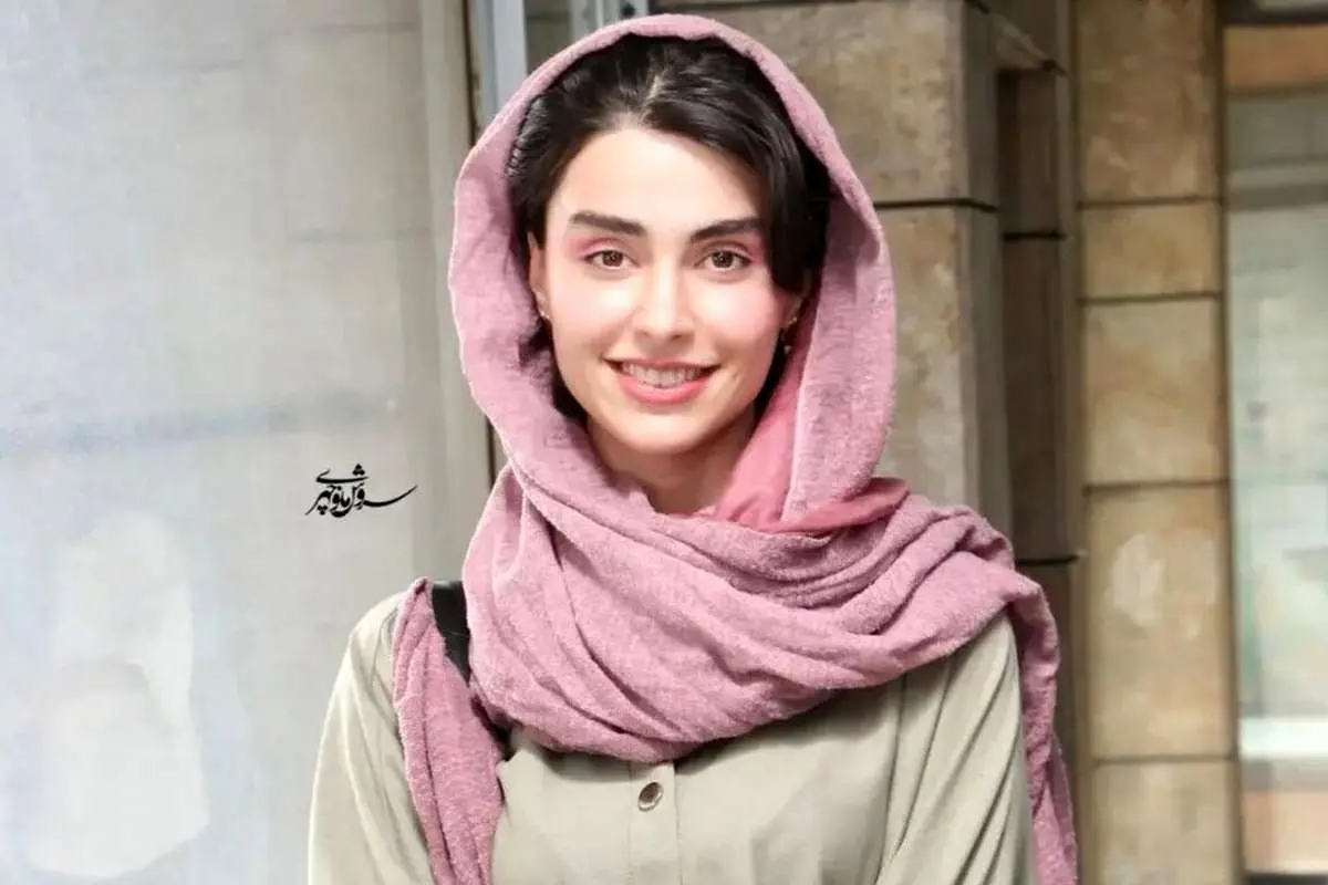 زندگی، عکس‌ها و بیوگرافی لاله مرزبان