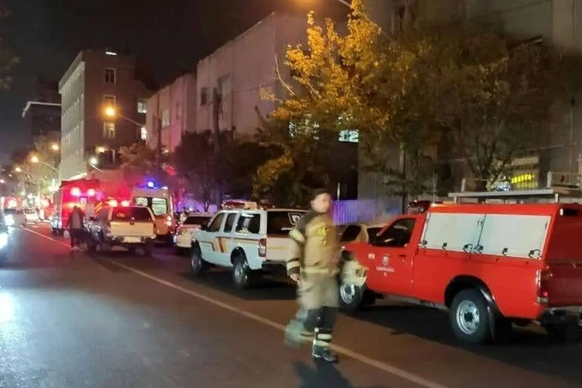 آتش سوزی در هتل رامتین تهران؛ ۴۰ مسافر حبس شده بودند (ویدئو)