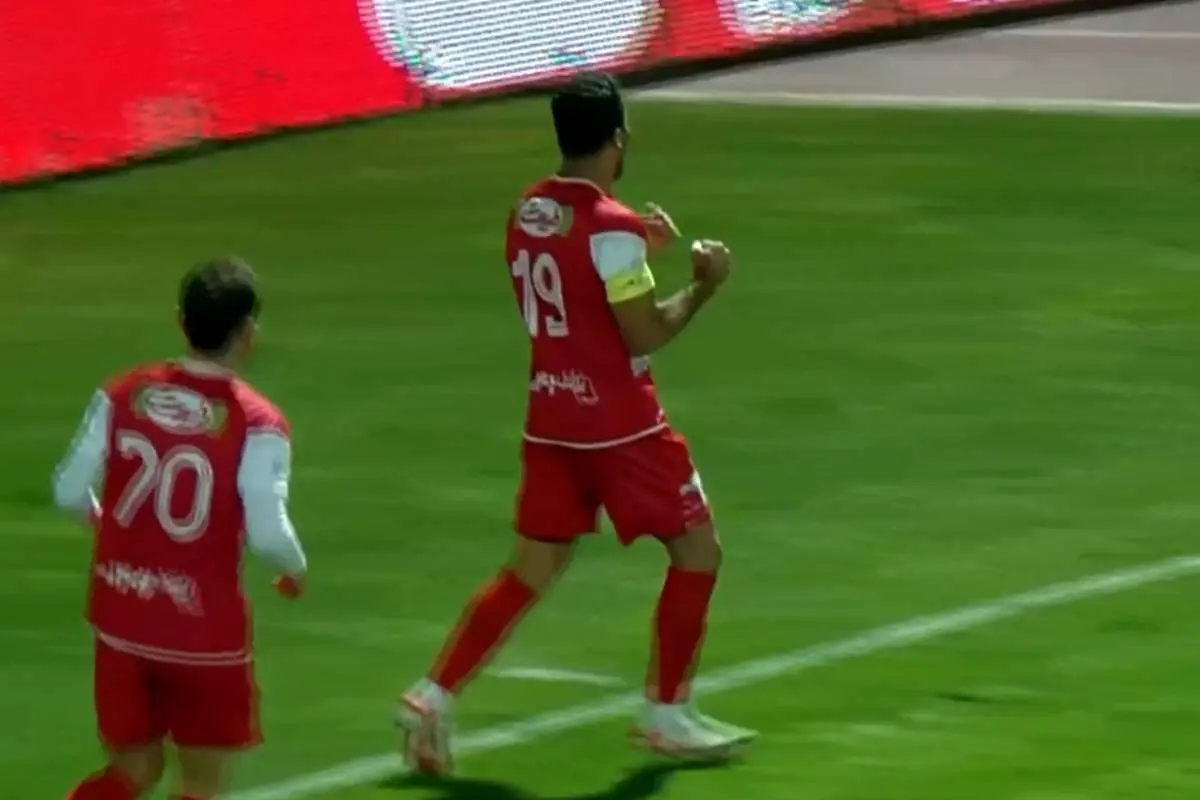 (ویدیو) گل اول پرسپولیس به گل گهر توسط وحید امیری