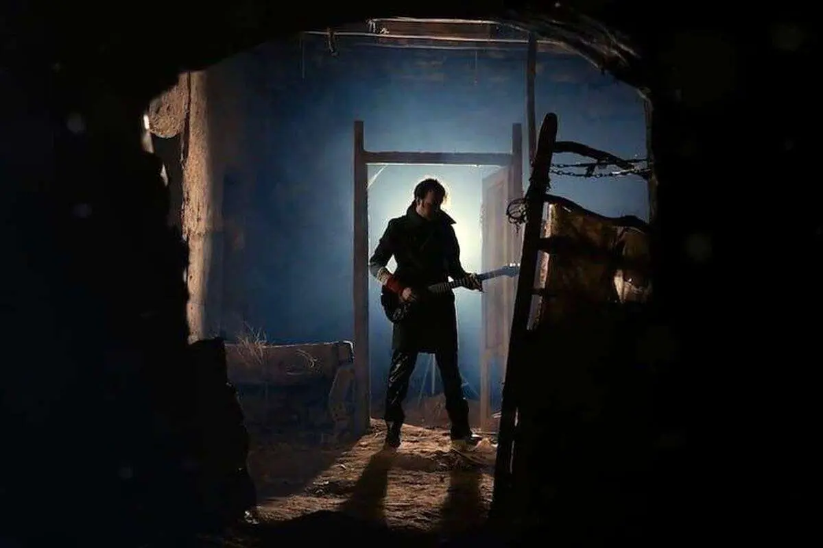 قطعه «حیران» با صدای کاوه آفاق  (ویدئو)