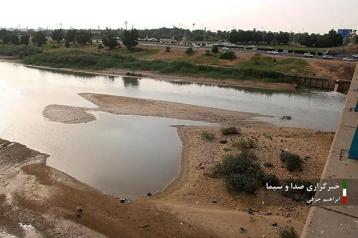 آلودگی زیست محیطی رود کارون (تصاویر)