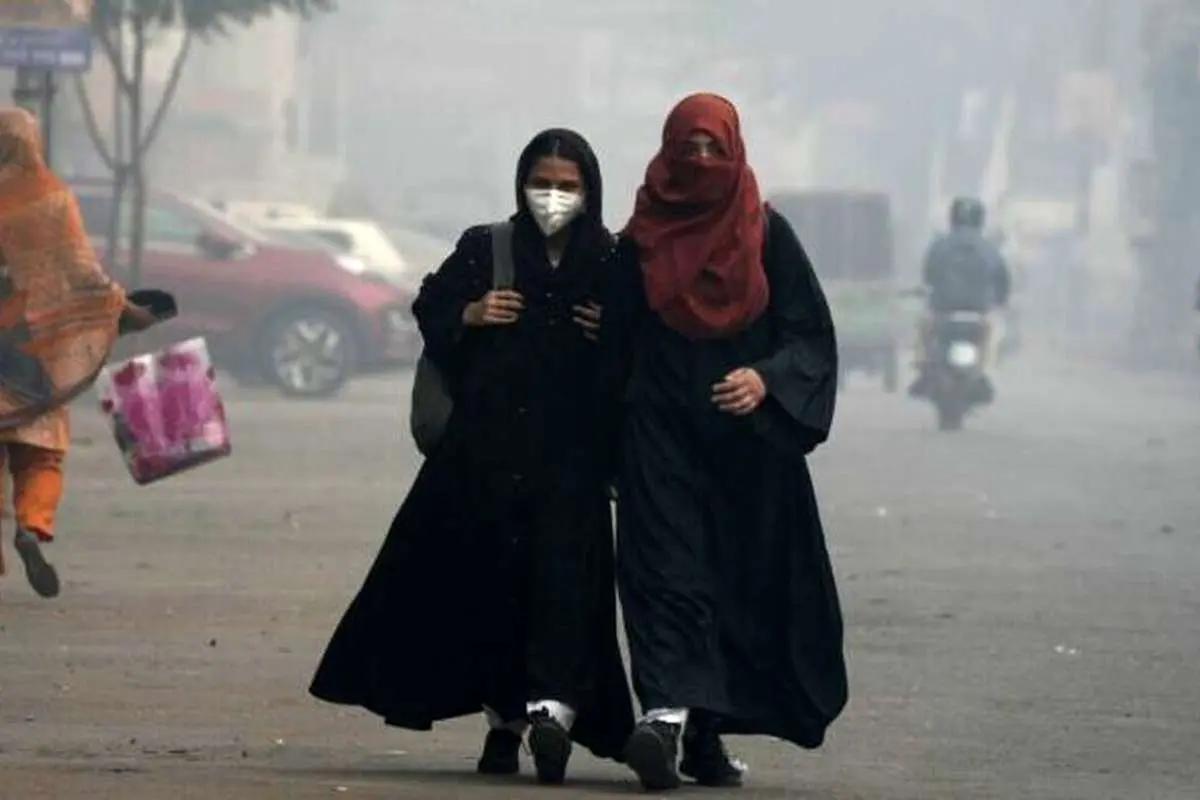 تشدید آلودگی هوا در پاکستان؛ صدها نفر بستری شدند