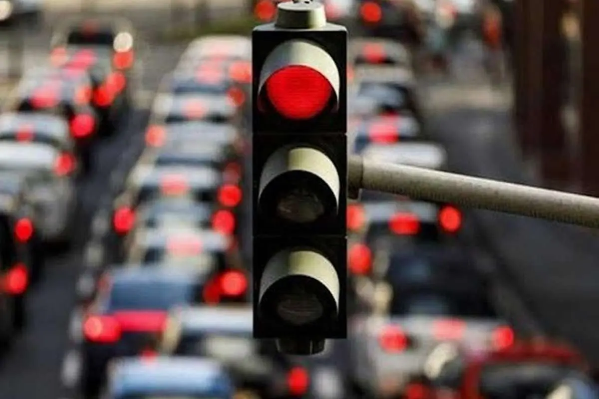 چرا وقتی برق قطع میشود، چراغهای راهنمایی از کار میافتد؟